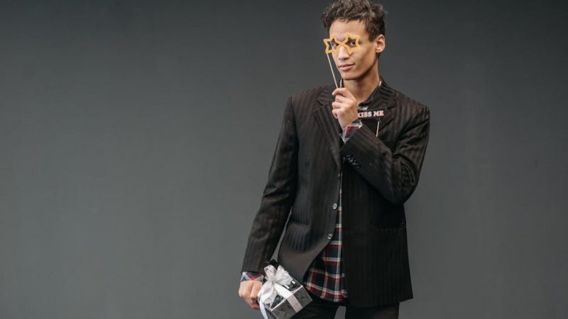 Какой подарок подарить на 60 лет