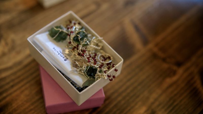 Какие подарки принято дарить в россии