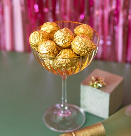 Какой подарок удивит мужчину