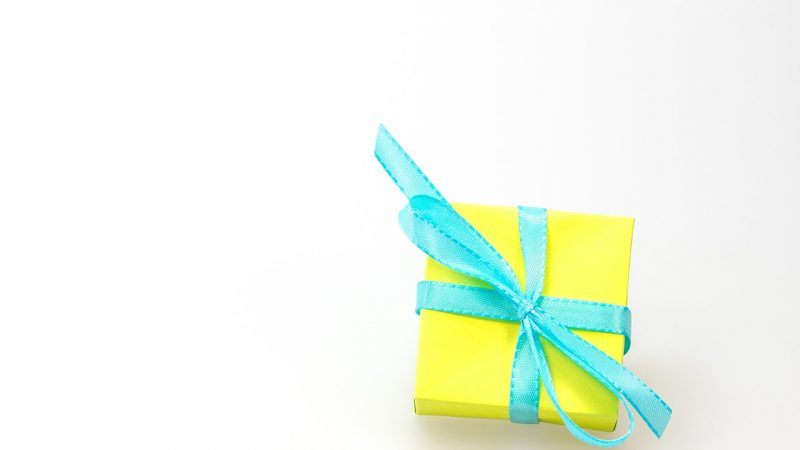 Какой подарок можно девочке на