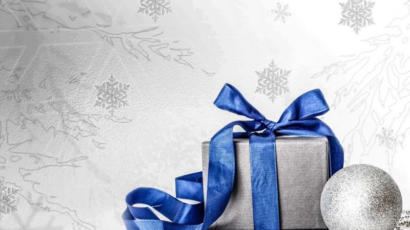 Какой подарок можно сделать учительнице