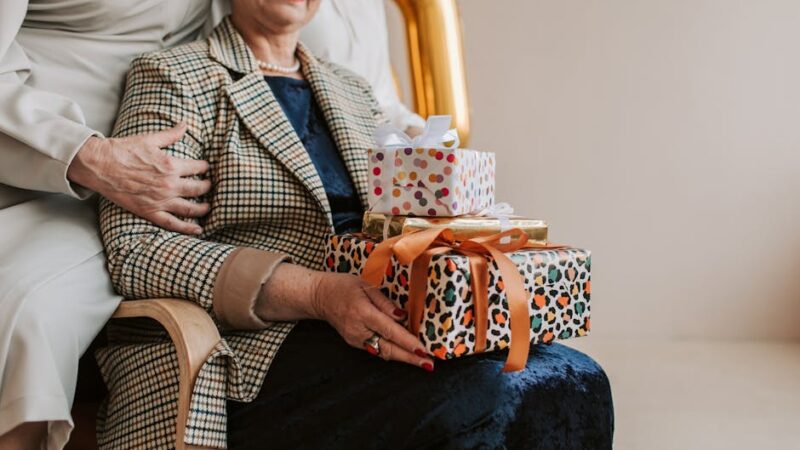 Что подарить классному на выпускной