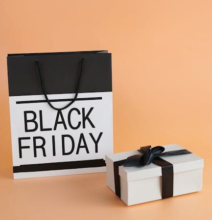 Что подарить на свадьбу молодоженам оригинальное