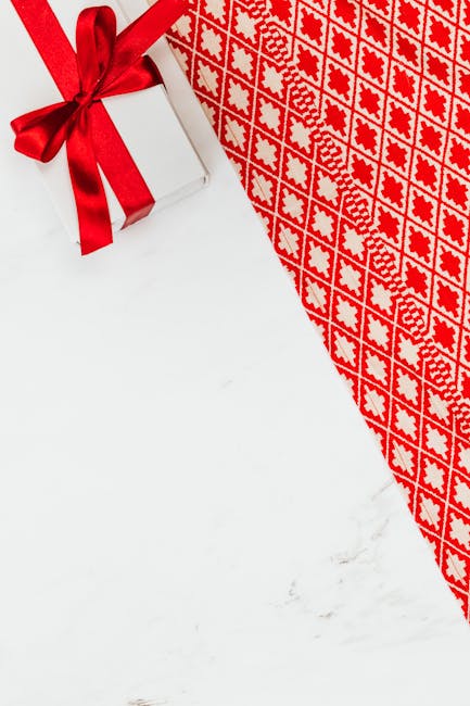 Купить подарок коллеге мужчине