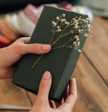 Какой подарок сделать родителям на выпускной