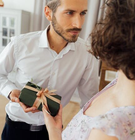 Что подарить другу мальчику