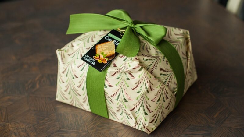 Купить подарки коллективу