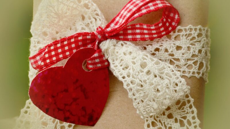 Какой подарок можно подарить бабушке